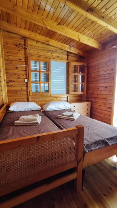 Yellow And Blue Relax House Πειραιάς